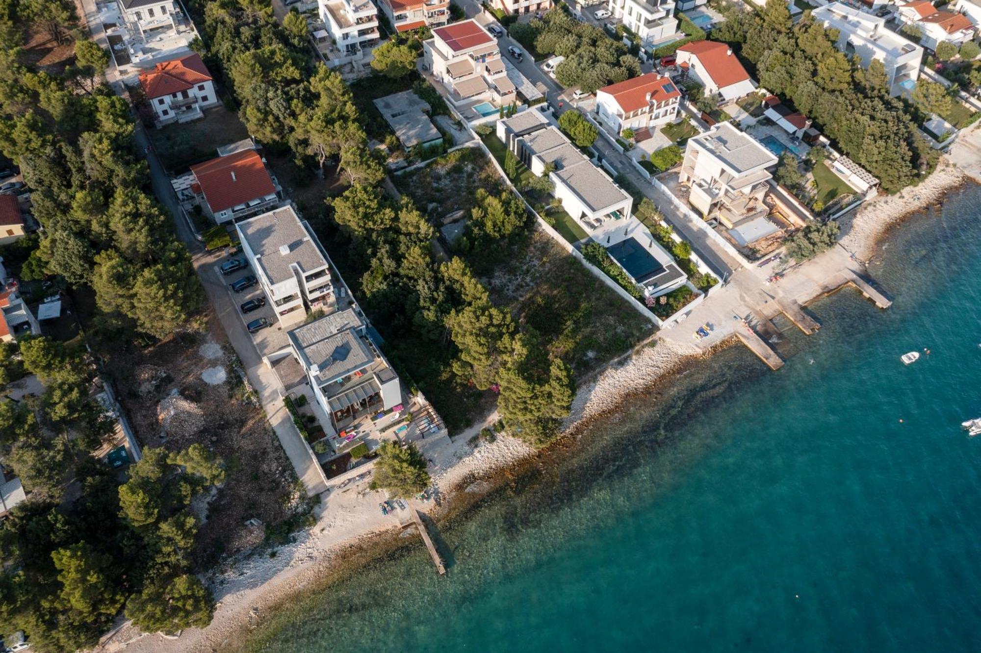 Apartment Anamaria With Seaview Petrcane Exterior photo